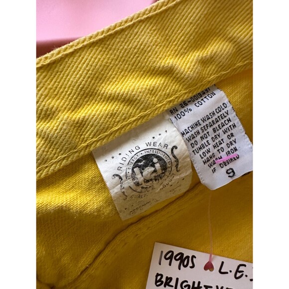 1990s L.E.I. RIDING WEAR Yellow. Denim Jean High Waist Cuffed Shorts. Sm. As Is - Picture 9 of 9